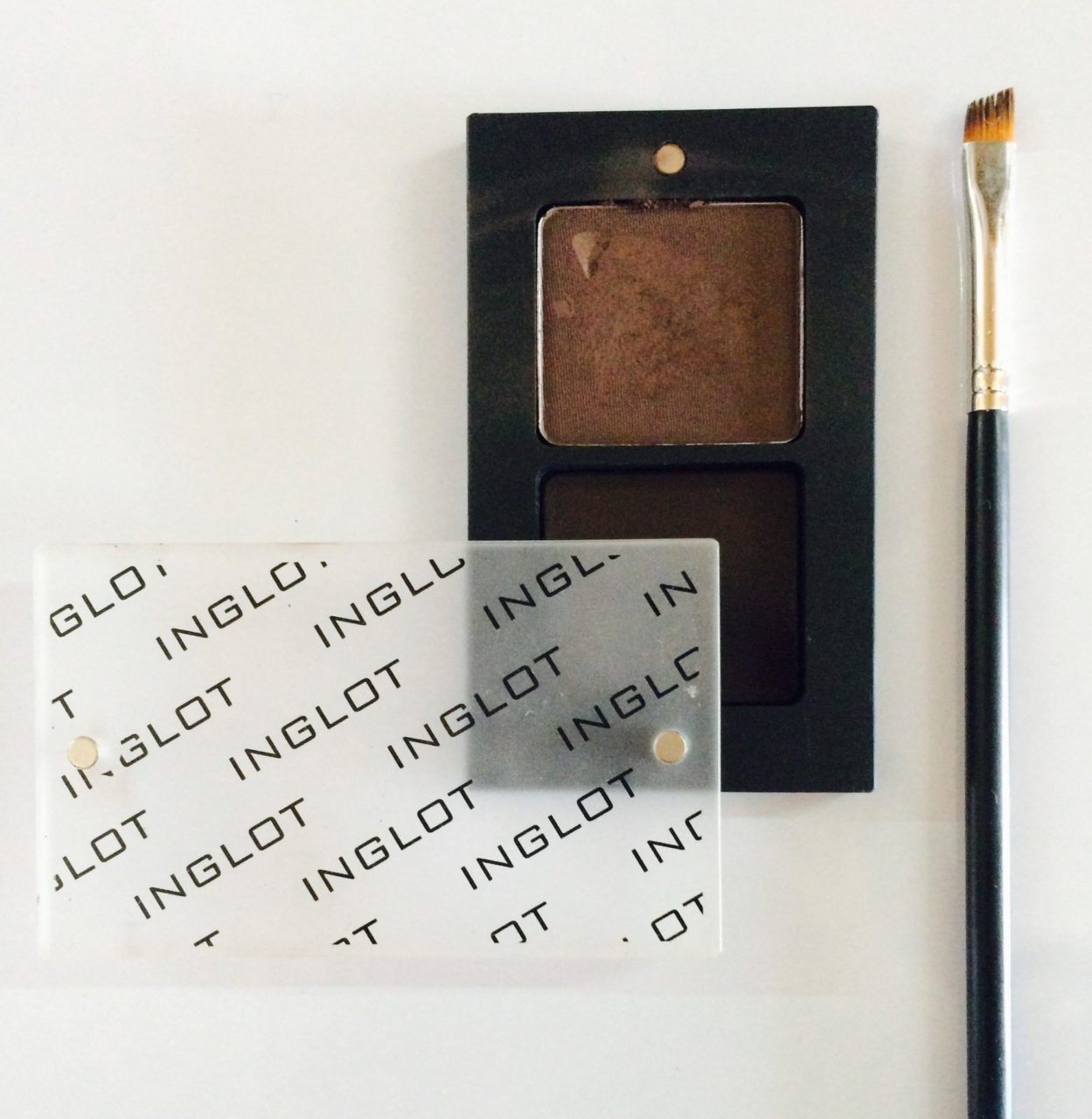 Review – Inglot Freedom System Eyebrow Powder